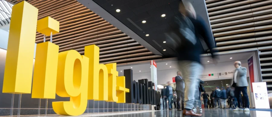 light + building fuaro frankfurt almanya