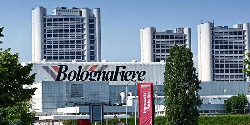 bologna fiere, her yıl yüzlerce ticaret fuarını ağırlar.