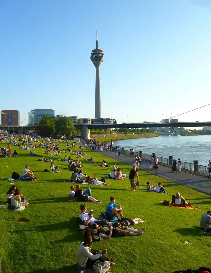 düsseldorf şehir rehberi