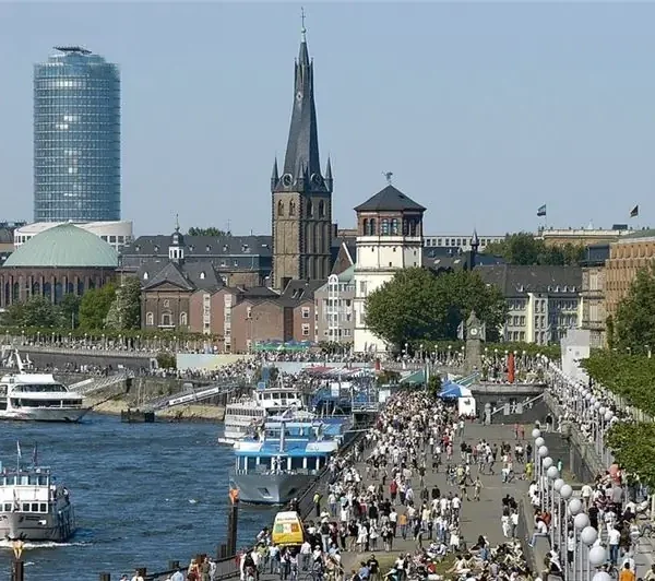 düsseldorf şehir rehberi