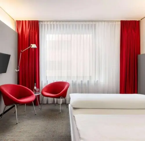 Vienna-House-Easy-2