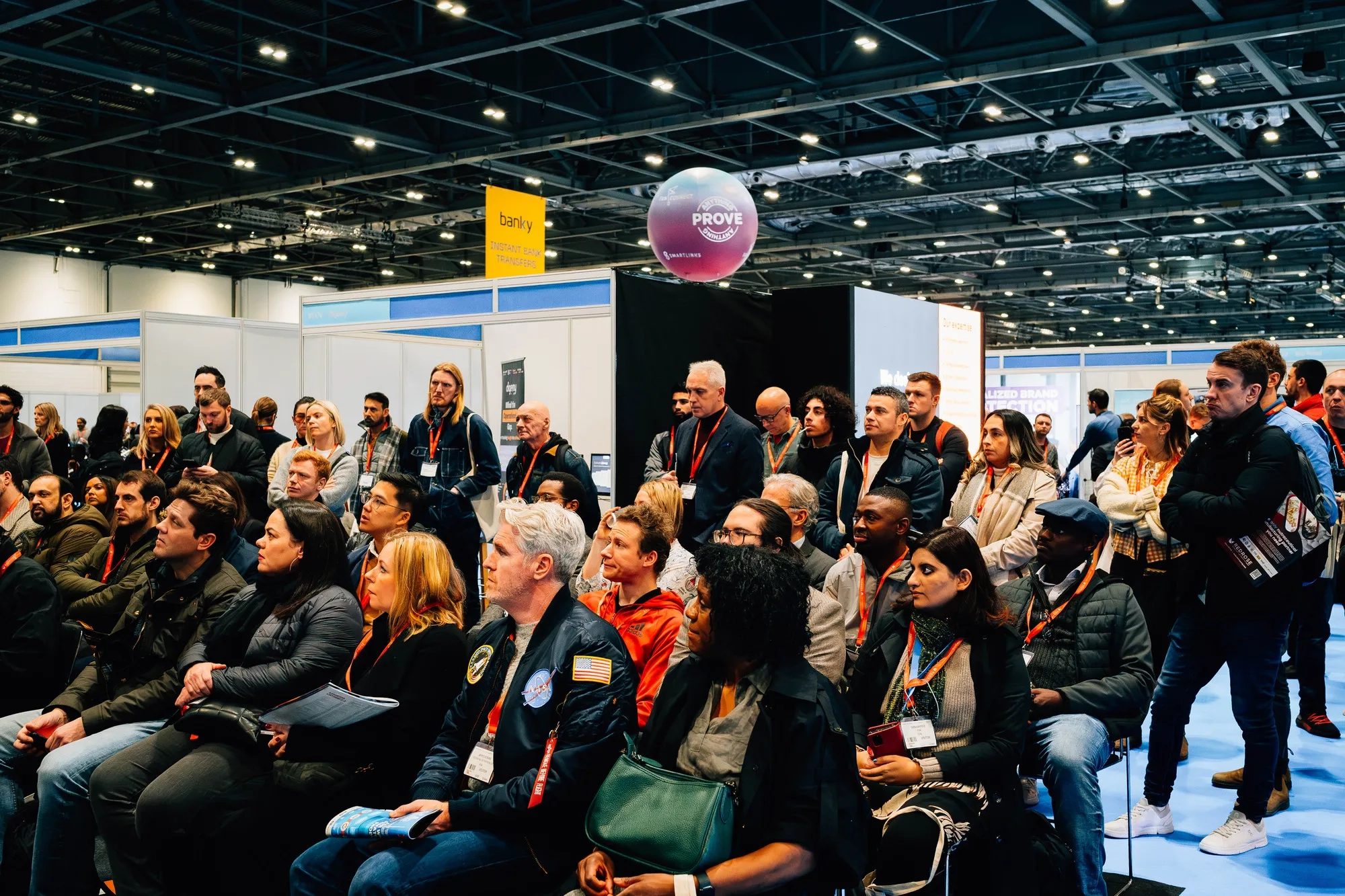 uluslararası promosyon fuarlarında b2b networking ve kurumsal iş görüşmeleri