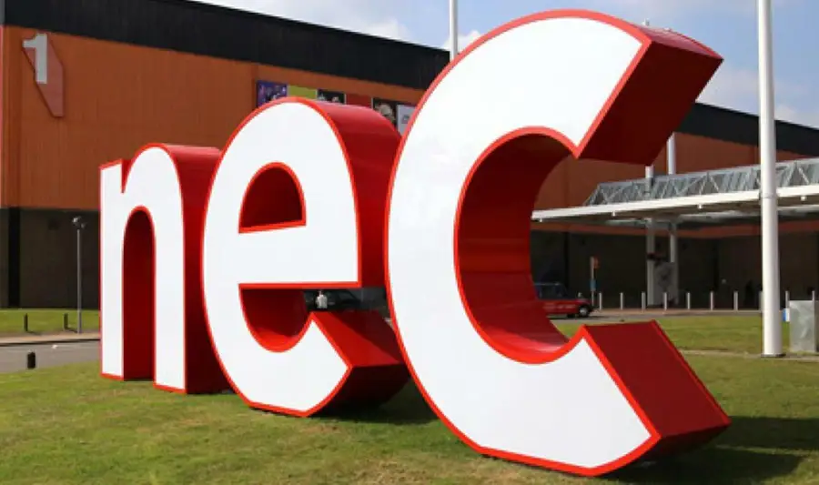 Birmingham fuarları için İngiltere merkezli B2B ticaret ve fuar atmosferi
