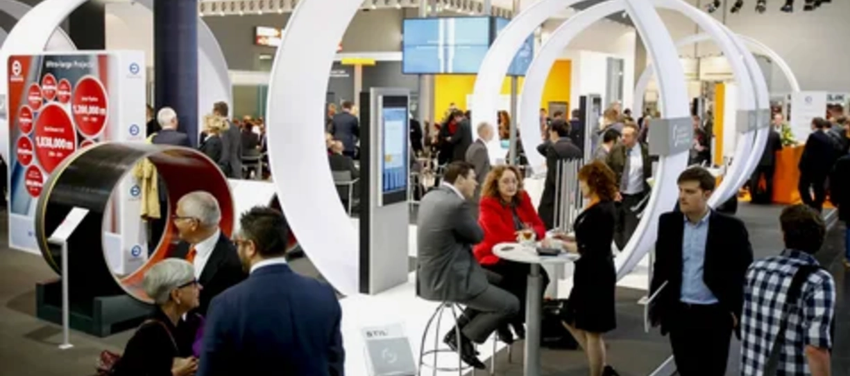 Düsseldorf fuarında üretici ve satın almacılar arasında planlı B2B görüşme